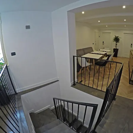 Prime فندق تيرانا